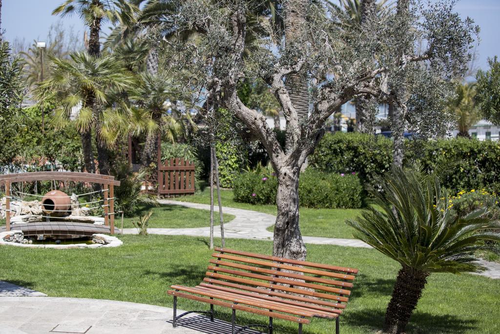 Grand Hotel Excelsior San Benedetto del Tronto Exterior foto
