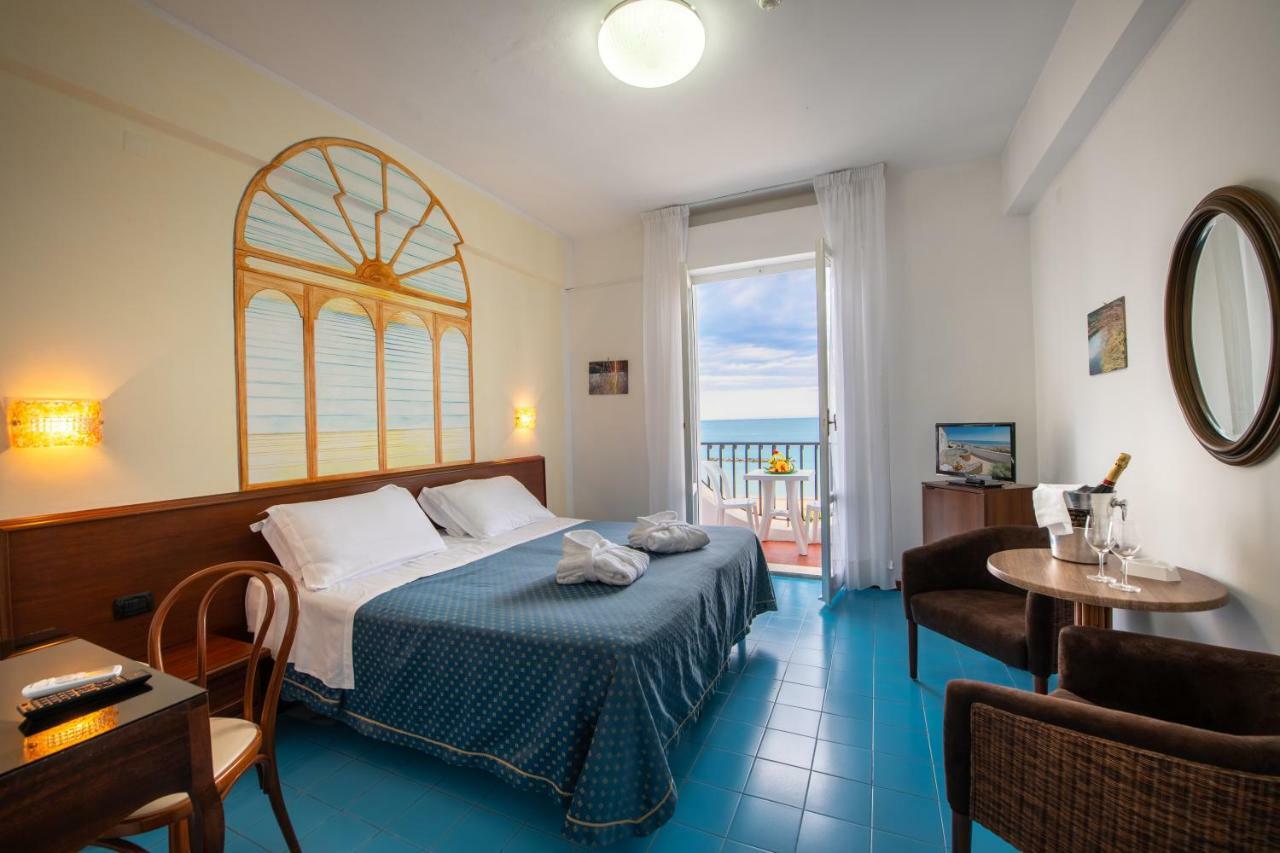 Grand Hotel Excelsior San Benedetto del Tronto Exterior foto