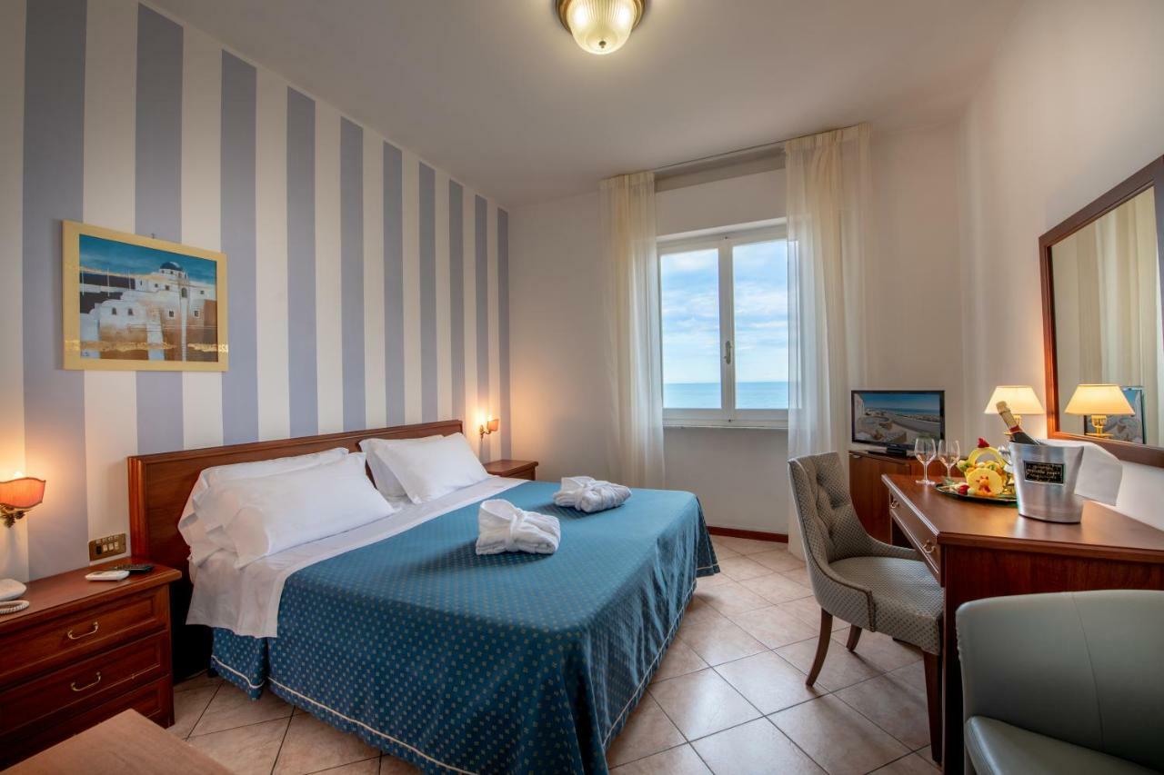 Grand Hotel Excelsior San Benedetto del Tronto Exterior foto