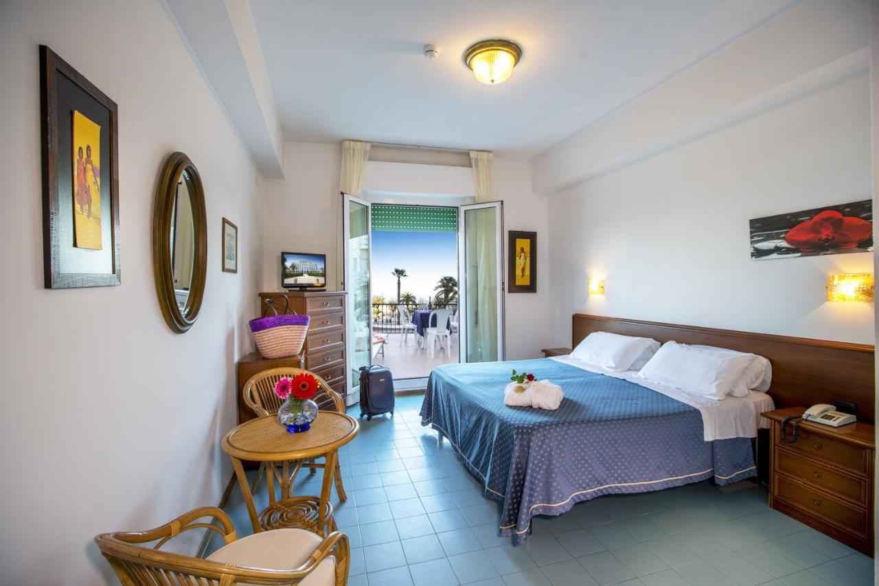 Grand Hotel Excelsior San Benedetto del Tronto Habitación foto